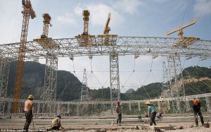 2EBC9EB900000578-3330703-China_is_building_the_world_s_biggest_radio_telescope_that_s_the-a-1_1448298209123
